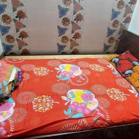 Pratima Guest House , Kolkata Ngoại thất bức ảnh
